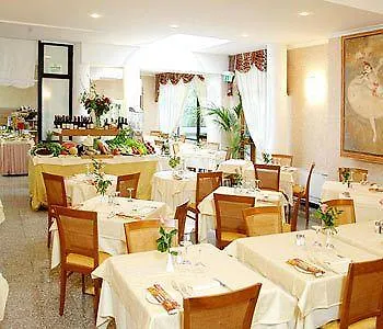 Ferrari Hotel 4*