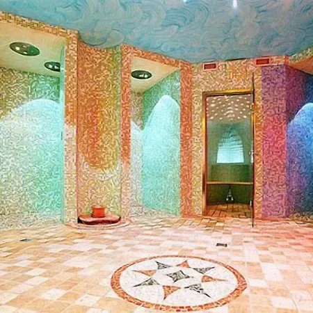 Hotel Ferrari 4*