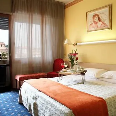 Ferrari Hotel 4*
