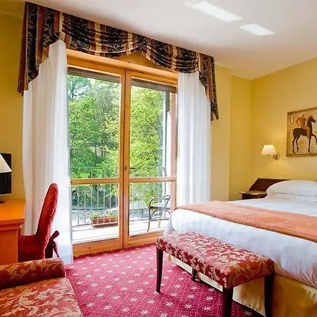 Hotel Ferrari 4*